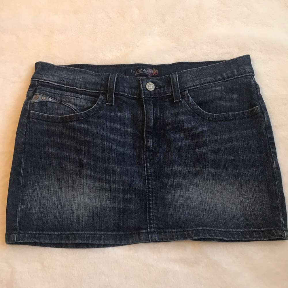 Levi’s vintage denim mini skirt
